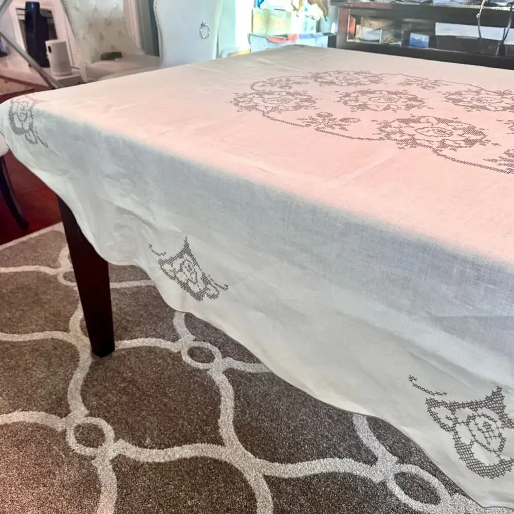 Vintage Tablecloth Cross Stitch Linen Hand Embroidered Scalloped Rectangle 88”